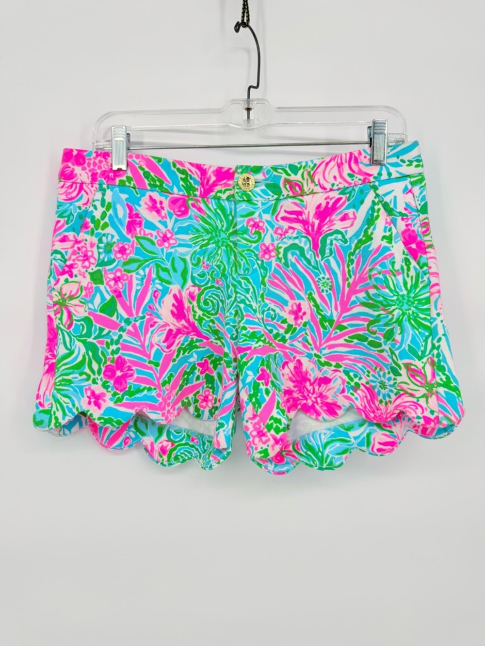 Lilly Pulitzer Buttercup Scallop Hem Shorts Sz 4 Leaf It Wild Pink Blue Floral - Picture 8 of 12